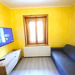 Residence Casa Longa By Livigno Accomodation
